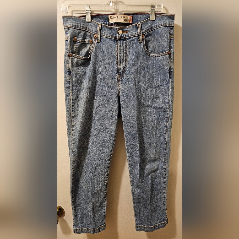 Levis Classic Slim Capris Women's Size 12 Blue Denim Stretch